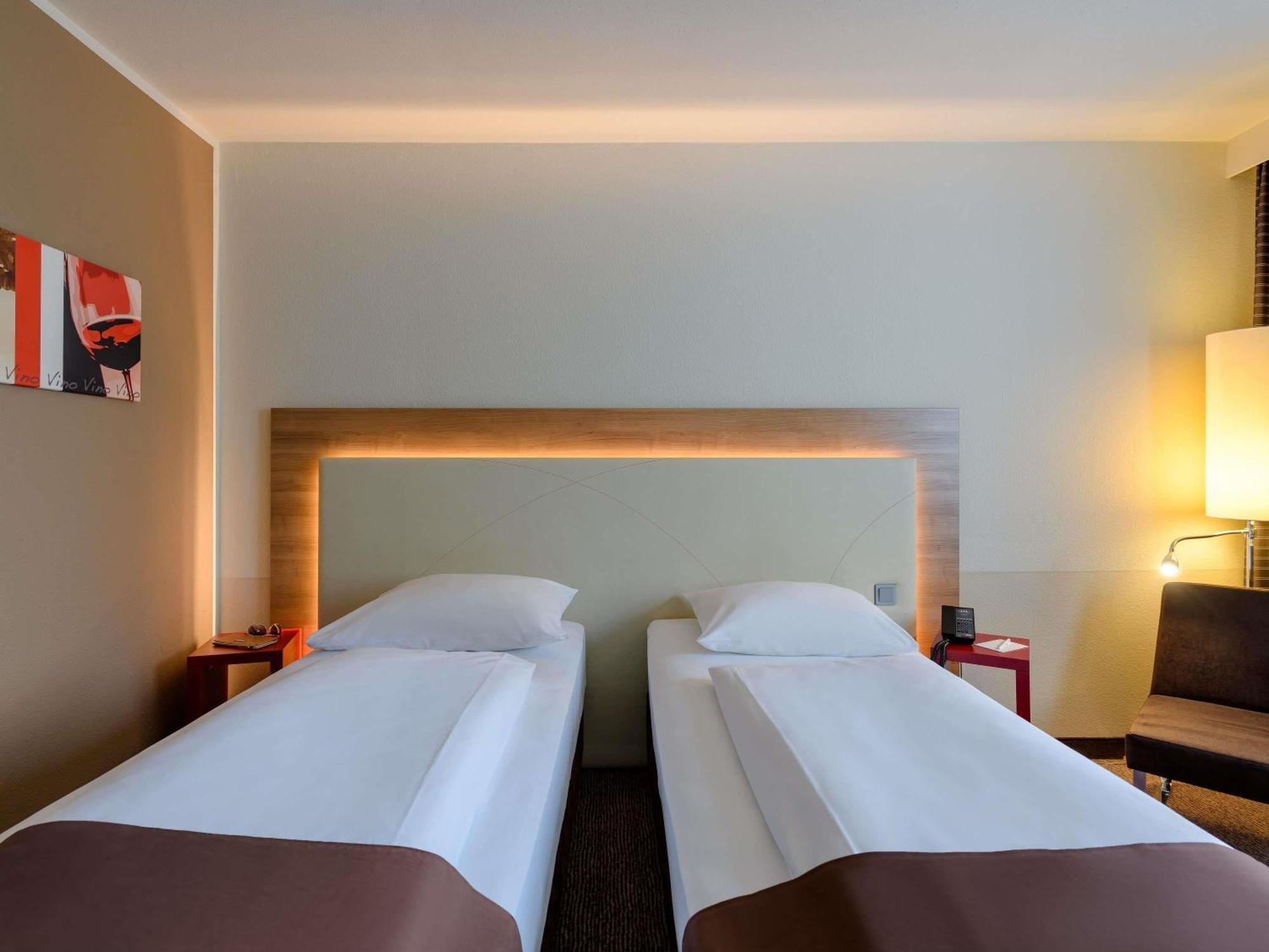 Standard Twin Room,1716968575:JPEG