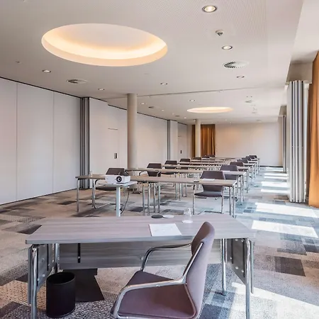 Hilton Garden Inn Stuttgart Neckarpark-3